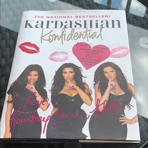 KARDASHIAN KONFIDENTIAL HARDCOVER COFFEE TABLE BOOK